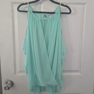 Jennifer Lopez Cold Shoulder Top